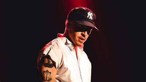 Macklemore Shares The Dark Moment That Inspired His Most Vulnerable Macklemore Shares The Dark Moment That Inspired His Most Vulnerable