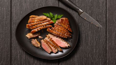 Maple Leaf Farms Launches Sous Vide Boneless Duck Breast For