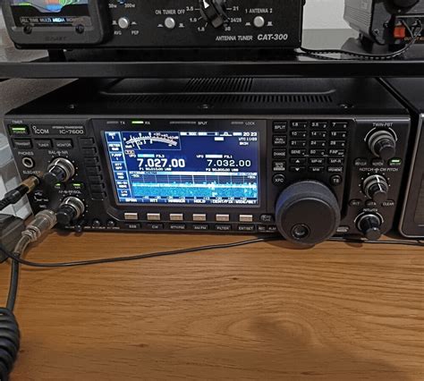 Messenger Amp Xyl The World Of Hf Radio 11 Meters