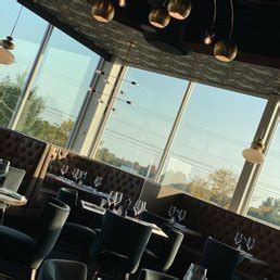 Monarch Kitchen Amp Bar Davenport Ia 52807 Menu Reviews Hours