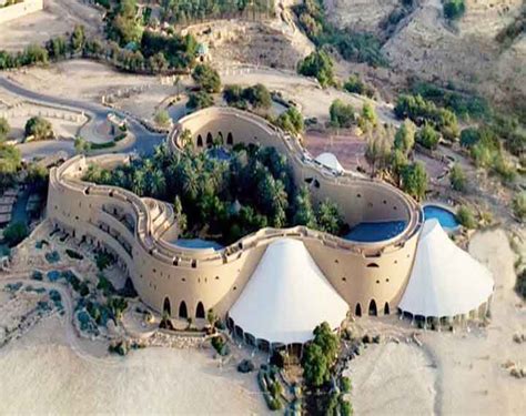 Musab Badahdah Tuwaiq Palace Analytique Model