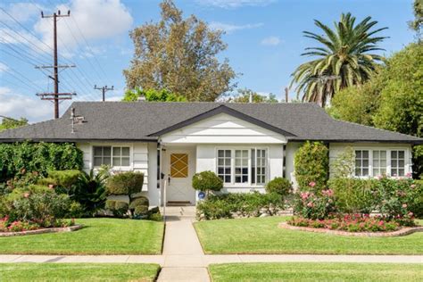 North Hills Los Angeles Ca Neighborhood Guide Trulia