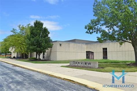 Oak View Elementary School In Bolingbrook Il Homes Com