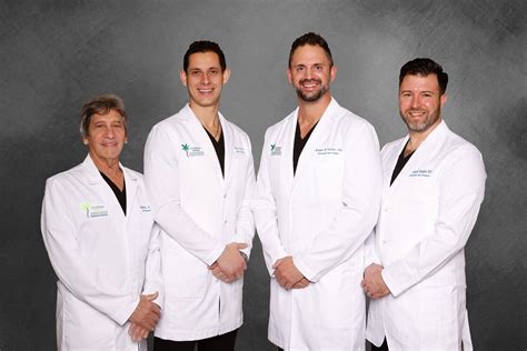 Orthopedic Surgeons Vs Orthopedic Spine Surgeons Orthopedic Surgeons Vs Orthopedic Spine Surgeons