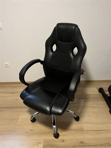 Otro Ki Pisarni Ki Stoli