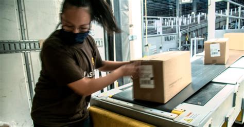 Part Timers Have Until September 15 To Sign Up To Deliver Packages Part Timers Have Until September 15 To Sign Up To Deliver Packages