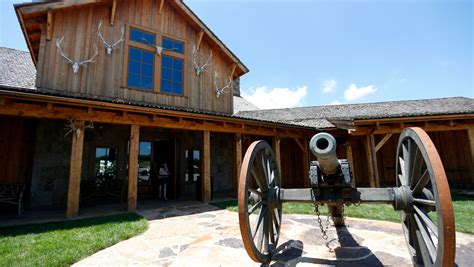 Photos Bass Pro S Outdoor Academy Shooting Range