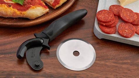 Pizza Cutter Removable Blade Free Sharpening Forever By Cutco