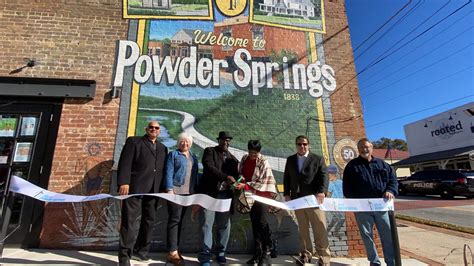 Powder Springs Celebrates Downtown Mural Cobb In Focus