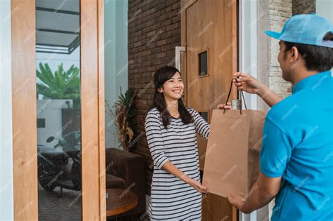 Premium Photo Online Food Shopping Service Concept Premium Photo Online Food Shopping Service Concept