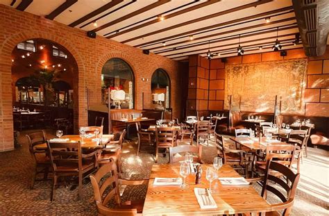 Restaurants Near 30328