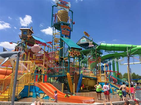 Roanoke Hawaiian Falls
