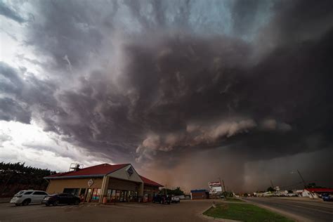 Rounds Of Thunderstorms Bring Widespread Rain Amp Spotty Severe Weather