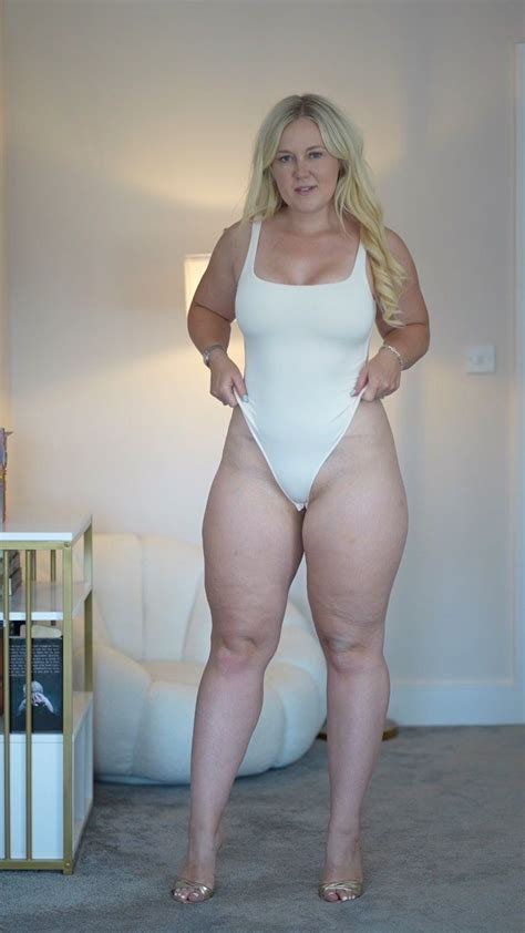 The Nude Revelation of Sammy Thighs