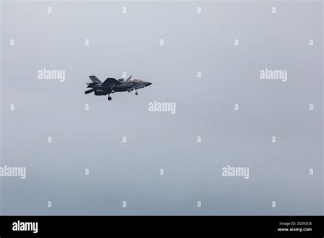 San Francisco Usa October 13 2024 Fleetweek Airshow F 35 Jet San Francisco Usa October 13 2024 Fleetweek Airshow F 35 Jet