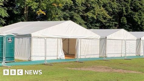 School Concrete Crisis Ascot Pupils To Be Taught In Marquees Bbc News