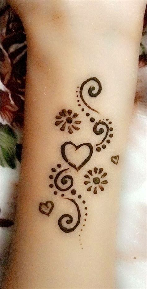 Simple Henna Tattoo Simple Henna Tattoo Small Henna Designs
