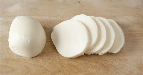 Sliced Mozzarella Cheese
