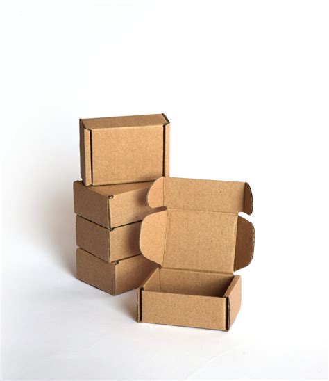 Small Shipping Boxes With Lids Cardboard Package Carton For Mailing