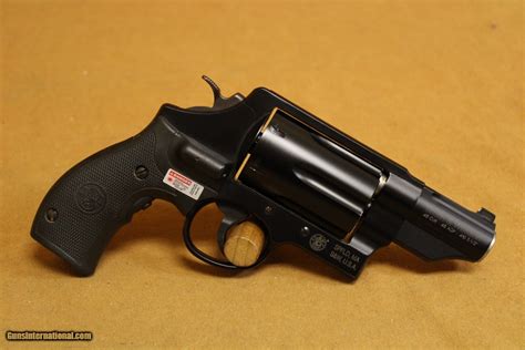 Smith Amp Wesson Governor 45 410 Crimson Trace Laser Grips 162411 S Amp W