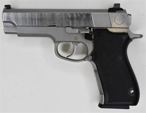 Smith Wesson 1076 10Mm Semi Auto Pistol Ct Firearms Auction