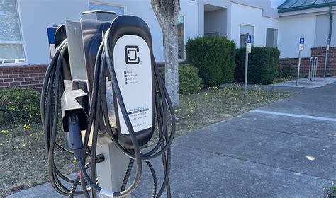 Southwestern Activates Electric Vehicle Charging Stations On Its Coos
