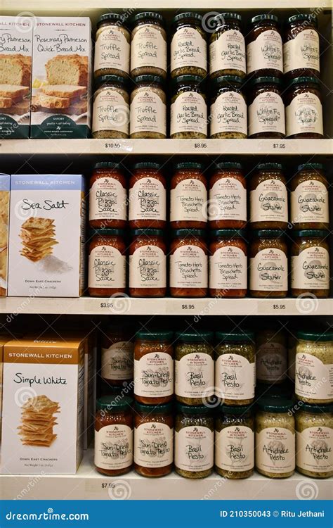 Stonewall Kitchen Store In Portland Maine Editorial Stock Image