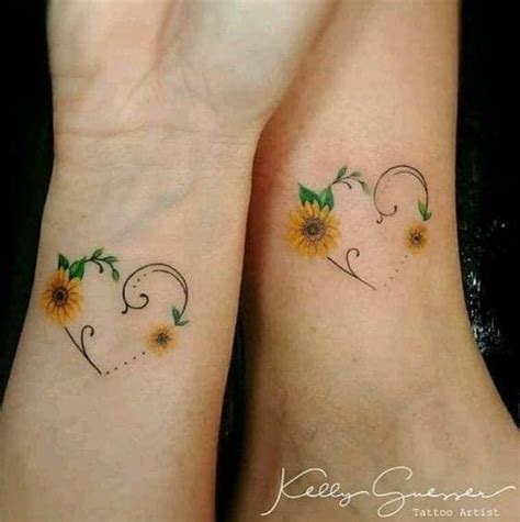Sunflower Lovers Cute Tattoo S Facebook Mom Tattoos Flower