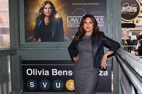 Svu S Ryan Buggle Reveals Best Thing He S Learned From Mariska Hargitay Svu S Ryan Buggle Reveals Best Thing He S Learned From Mariska Hargitay