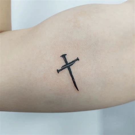 Tattoo Small Cross Designs