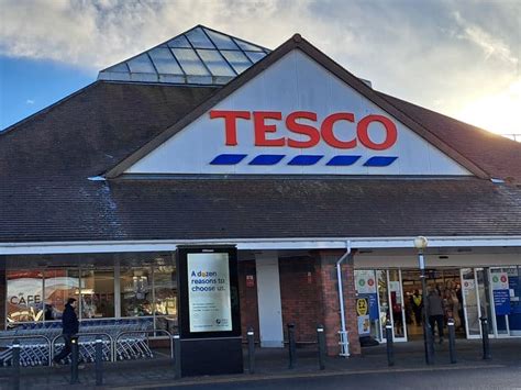 Tesco Gatwick Extra Supermarkets In Horley Rated Near Me