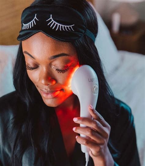 The 10 Best Red Light Therapy Devices To Shop In 2024