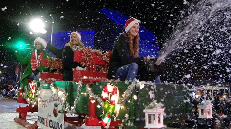The Downtown Appleton Christmas Parade Is The Largest Night Time Parade In The Midwest