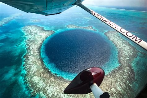 The Great Blue Hole Landmark Belize Yachtcharterfleet