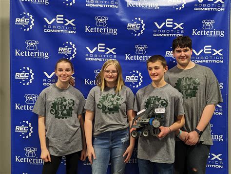 The Joe Walker Middle School Vex Robotics Teams Competed In The Wasco Winter Classic Vex V5 Competition In Bakersfield California On Saturday December 6Th Teams 4073A 4073B And 4073G Placed 1St 2Nd