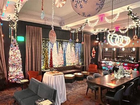 The Return Of Pittsbugh S Holiday Pop Up Bars