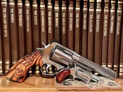 The Very Large And Very Small S W 500 And Naa Sidewinder