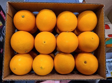 This Box Of Oranges R Oddlysatisfying