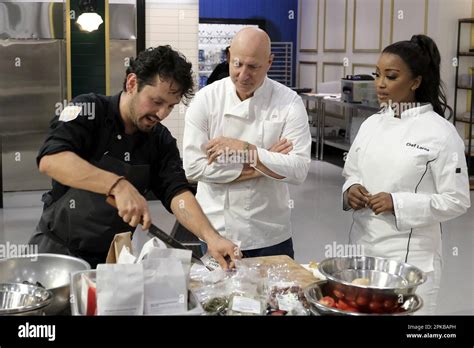 Top Chef From Left Contestant Gabriel Rodriguez Judge Tom Colicchio