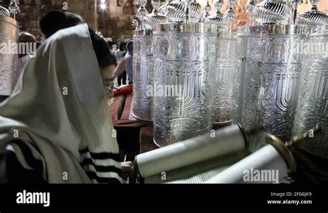 Torah Scroll Synagogue Stock Videos Amp Footage Hd And 4K Video Clips