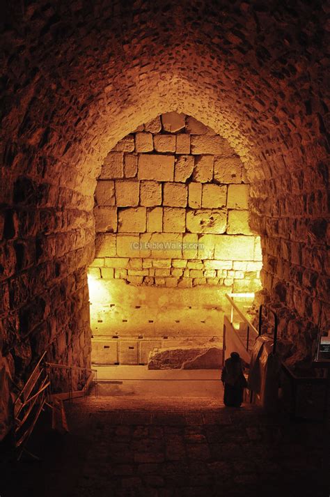 Tunnels Western Wall At Joel Kates Blog