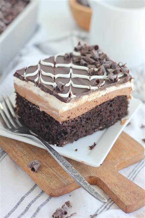 Tuxedo Cake With Mousse Filling