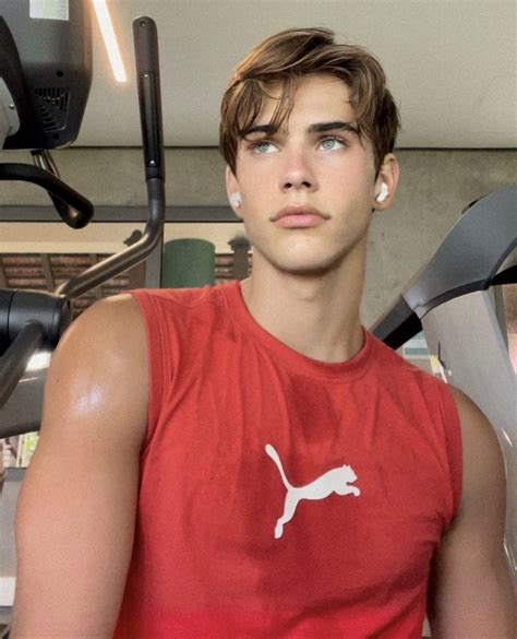 The Ultimate Guide to Twitter's Gay Porn Scene