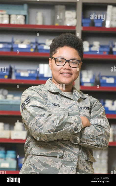 U S Air Force Staff Sgt Lashunda S Davis 60Th Diagnostics And