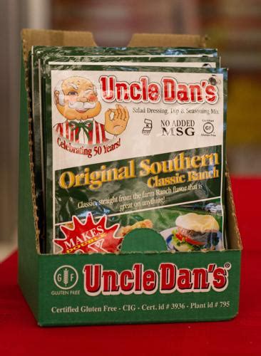 Uncle Dan S Is Still Dressing For Success Local Yakimaherald Com