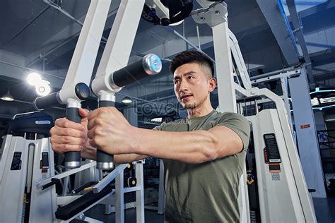 Who Is A Fitness Enthusiast Who Is A Fitness Enthusiast