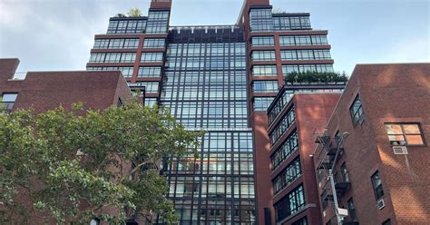 Why Did Two Twin Penthouses Sell With A Major Price Gap