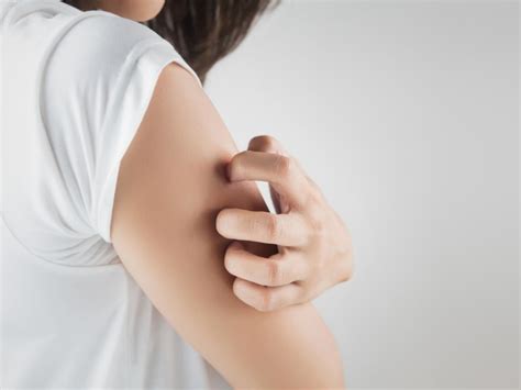 Why Do You Suddenly Feel Itchy Why Does Scratching Feel Good Cna Lifestyle