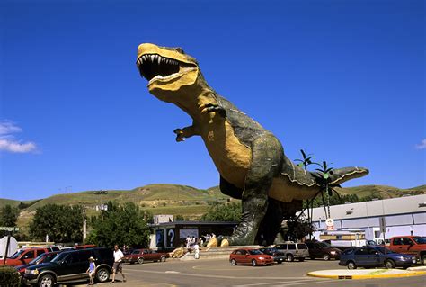 Worlds Largest Dinosaur Drumheller 5 World Adventurists